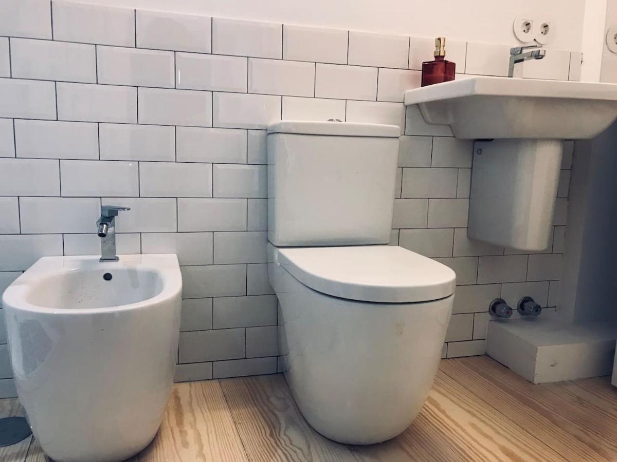 شقة Enjoy The Old Town In A Full Renovated Duplex آكورونيا المظهر الخارجي الصورة