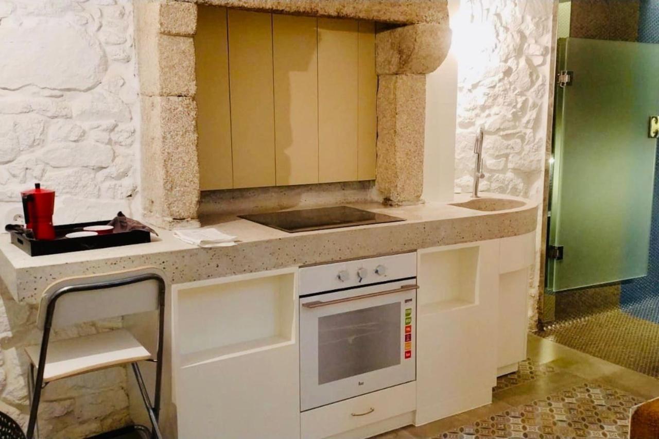 شقة Enjoy The Old Town In A Full Renovated Duplex آكورونيا المظهر الخارجي الصورة